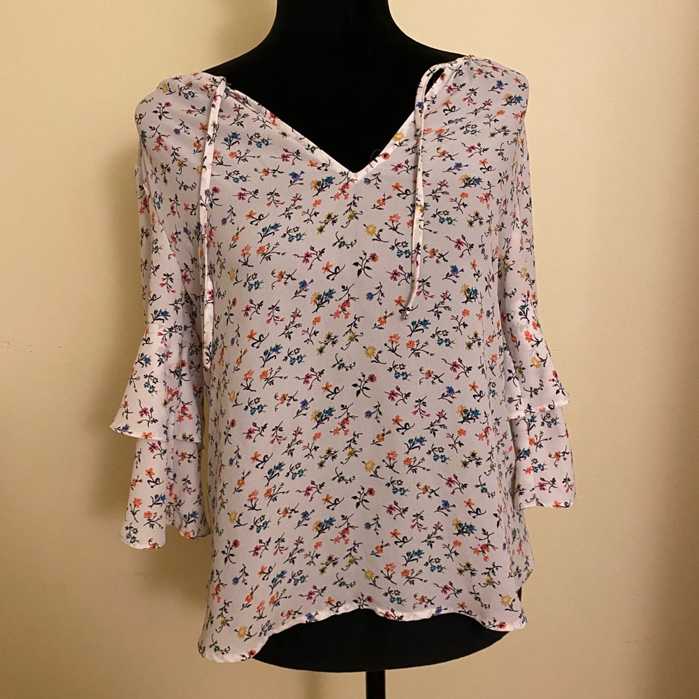 FLORAL BLOUSE